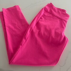 Lilly Pulitzer luxletic pants sz 6 pet/smoke free home